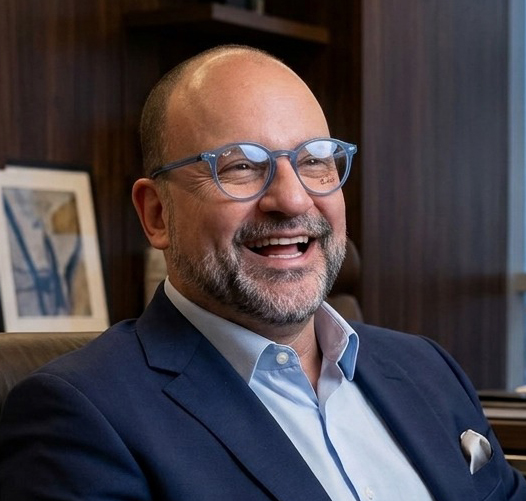 LUCIANO CORREA